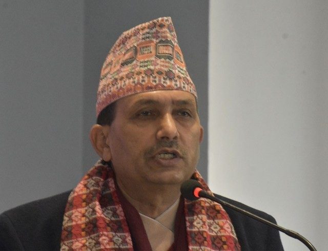 बिरामी अस्पतालको गेटबाट फर्कनुपर्ने अवस्था नआओस् : स्वास्थ्यमन्त्री