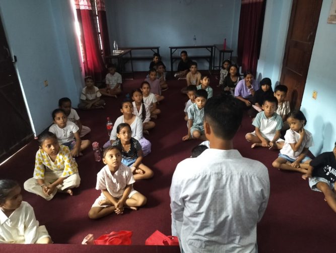 विदाको समयको उचित सदुपयोग : कावासोतीमा होलिडे स्कुल