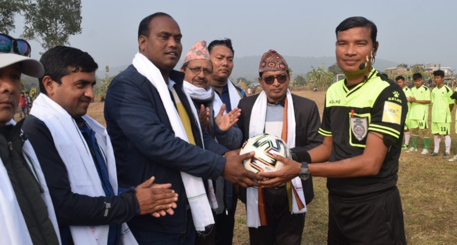 हसौरामा फुटवल प्रतियोगिता: उद्घाटन खेलमा आयोजक रातोले गर्यो ६ गोल