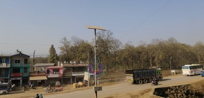 बल्दैनन् मध्यविन्दु नगरपालिकाका सौर्यबत्ती ! नगरपालिकामा कति बत्ती जडान गरिएको भन्ने नगरपालिकामा छैन् तथ्यांक !