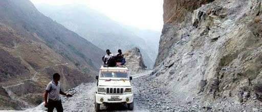दोब्बर भन्दा बढी भाडा असुलेपछी पर्वतका स्थानीय मारमा