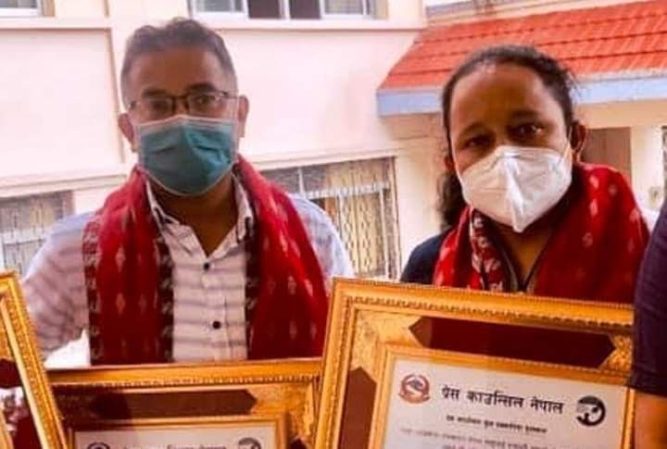 पोखराका दुई पत्रकार प्रेस काउन्सिलबाट पुरस्कृत