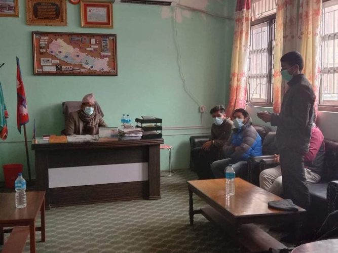 देवचुली नगरपालिकालाई अनेरास्ववियु देवचुलिको ज्ञापन पत्र: बाटोको खाल्डाखुल्डी पुर्न ध्यानाकर्षण