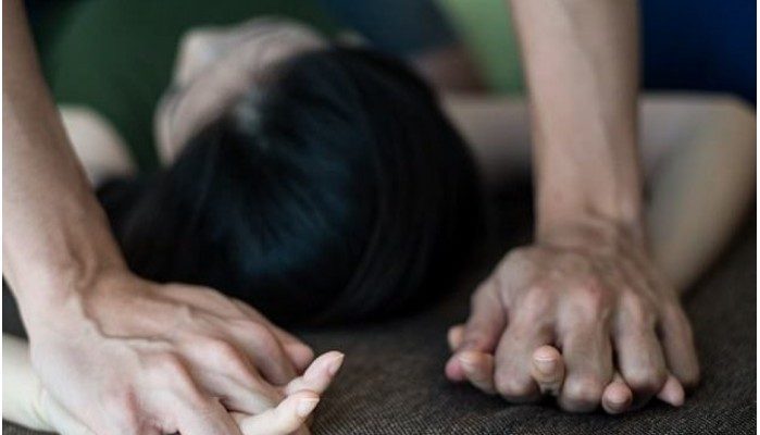 २ कक्षामा पढ्ने बालिकालाई जबरजस्ती करणी गरेको आरोपमा ४७ वर्षीय शिक्षक पक्राउ