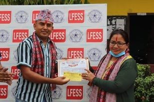 गौतमबुद्ध अन्तरास्ट्रिय रङ्गशाला निर्माणमा लिटिल फ्लावर्सको ६० हजार सहयोग