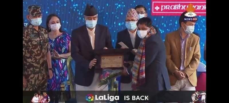 टेलिभिजन पत्रकारिता इतिहासकै सर्वोच्च पुरस्कार कपिलवस्तुका बर्मालाइ प्रदान