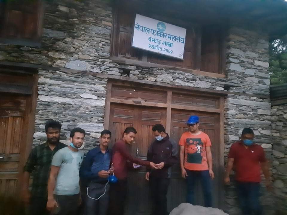 तीन दिन सम्म पनि खुलेन पत्रकार महासंघ बझाङको ताला