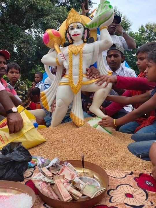 पश्चिम नवलपरासीको पाल्हिनन्दनमा हनुमान मन्दिर स्थापना